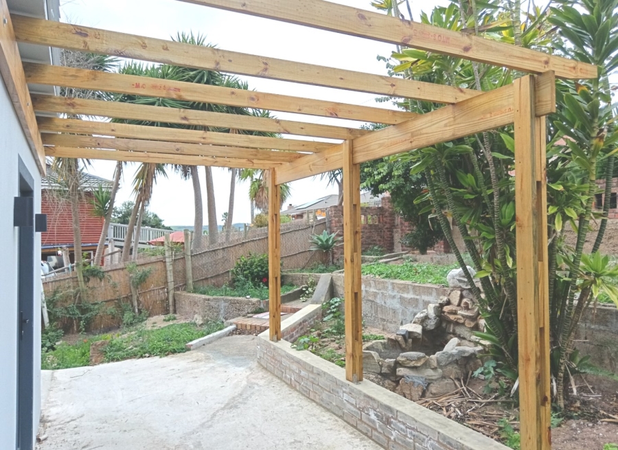 5 Bedroom Property for Sale in Fraaiuitsig Western Cape